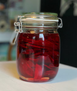 fermentierte rote Bete mit Vanille und Ingwer