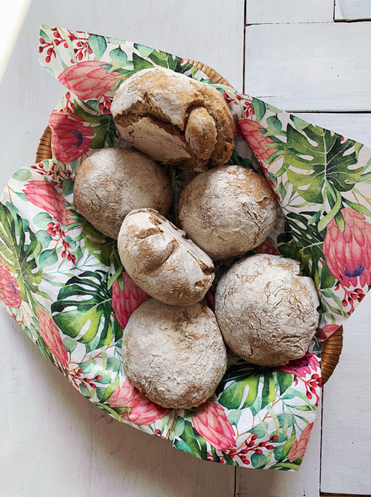 Roggen Sauerteigbrötchen