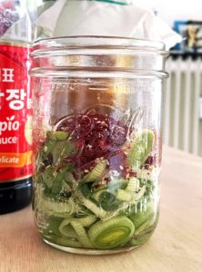 Spicy, fermented leek salad