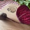 Rote Bete auf Brett